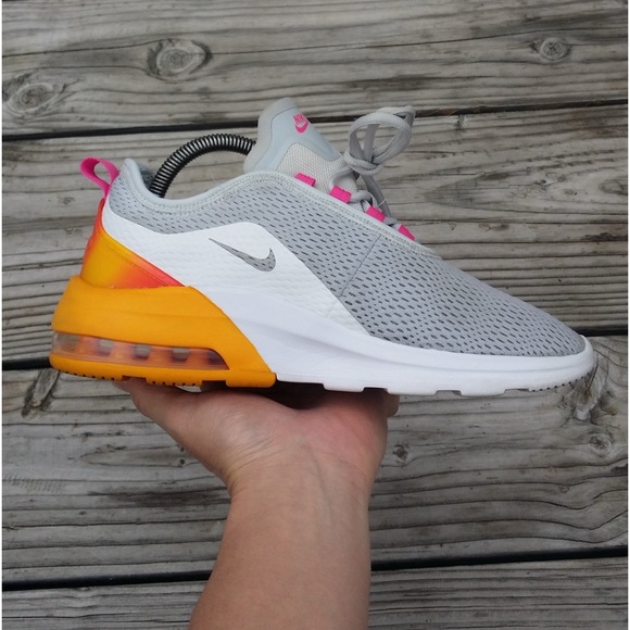 Women Nike Air Max Motion 2 Pure Platinum Fuchsia Running Shoes Sneakers - Picture 3 of 8